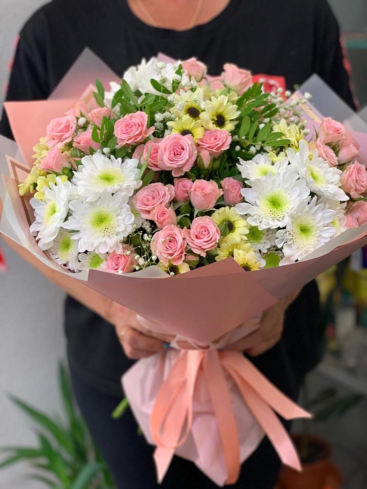 Букет цветов из: Розы и Хризантемы в Умёте