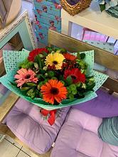Букет цветов из:  Герберы, Хризантемы и Альстромерии #REPLACE_PRED# Умёте