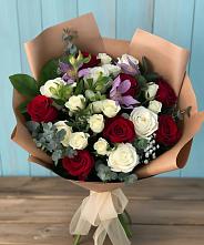 Букет цветов из:  Розы и Альстромерии в Умёте