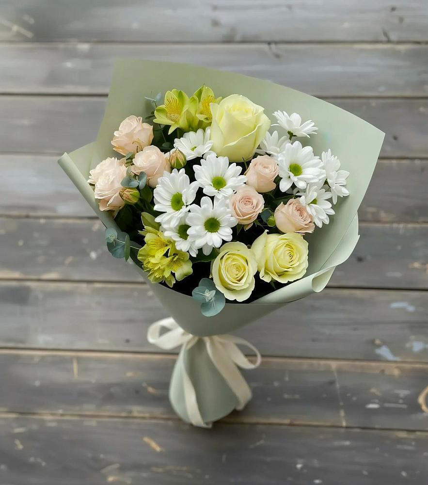 Букет цветов из: Альстромерии, Розы и Хризантемы в Умёте