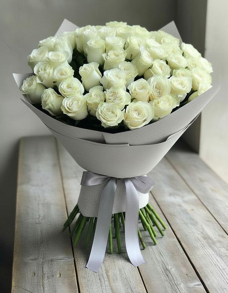 Букет 35 Белых роз в Умёте