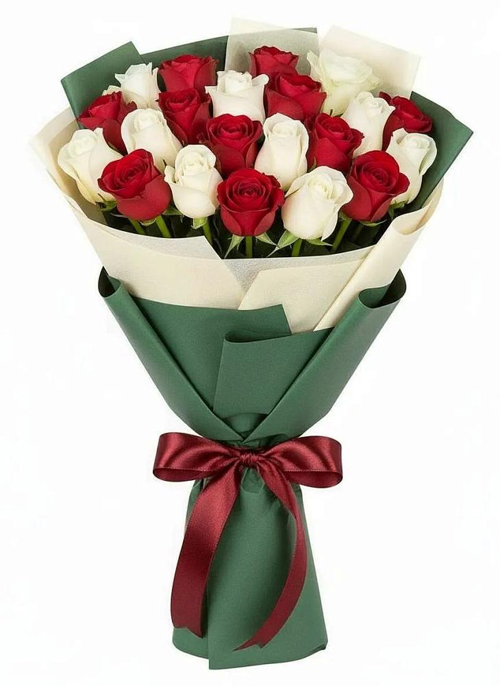 Букет Микс из красных и белых роз в Умёте