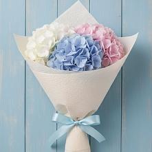 Букет цветов из:  Гортензия в Умёте