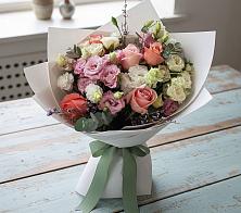 Букет цветов из:  Розы, Лизиантусы и Гвоздики в Умёте