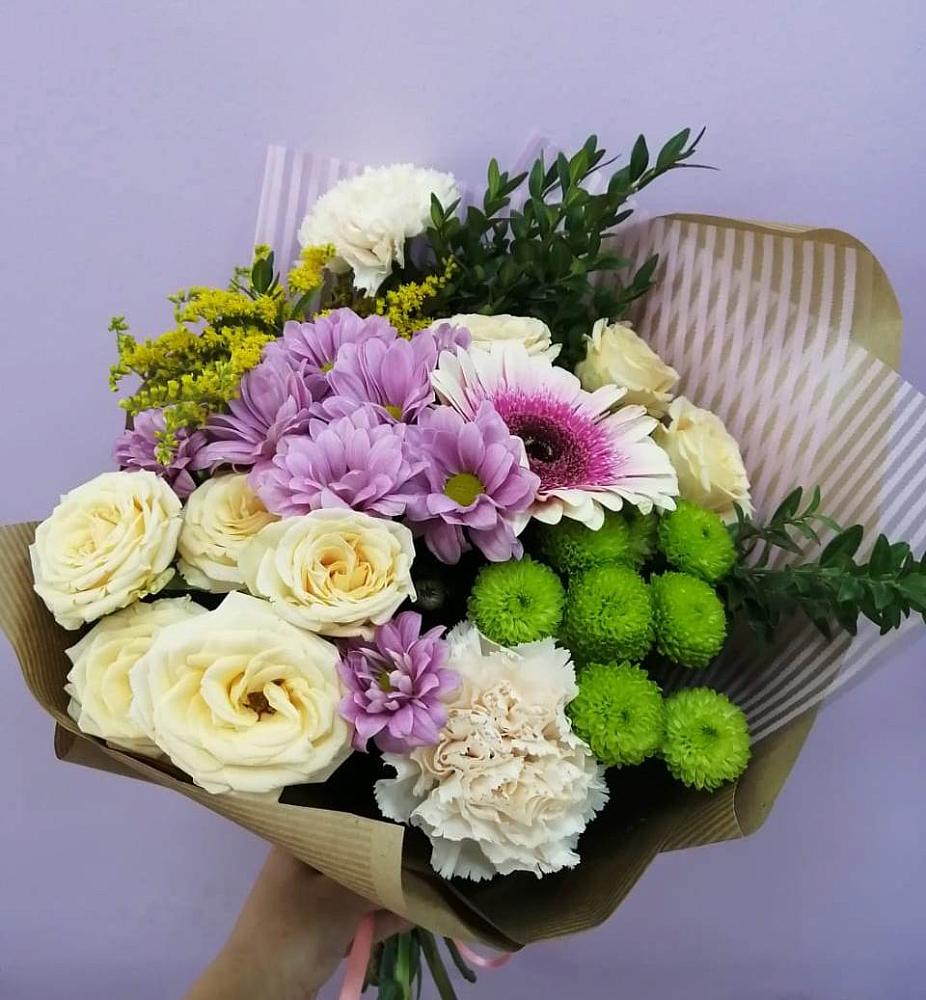 Букет цветов из: Хризантемы, Розы, Гвоздики и Герберы в Умёте