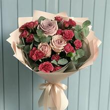 Букет цветов из:  Гвоздики и Розы в Умёте