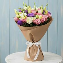 Букет цветов из:  Лизиантусы в Умёте