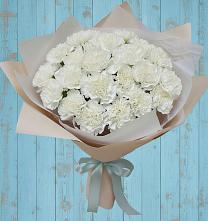 Букет цветов из:  Гвоздики в Умёте